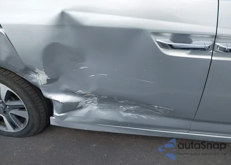 2015 Honda Odyssey Touring/Touring Elite из США, поврежденный, VIN 5FNRL5H98FB092788